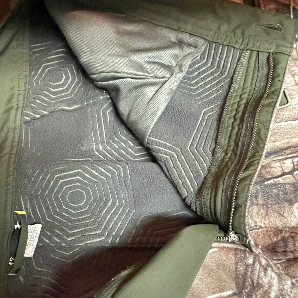 Under Armour Men’s UA Cold Gear Scent Control Pants - Picture 4 of 4